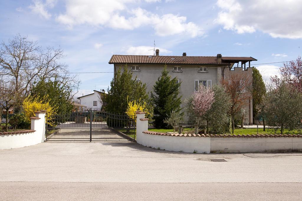 Torretta D'Assisi Bed & Breakfast Tordandrea Exterior photo